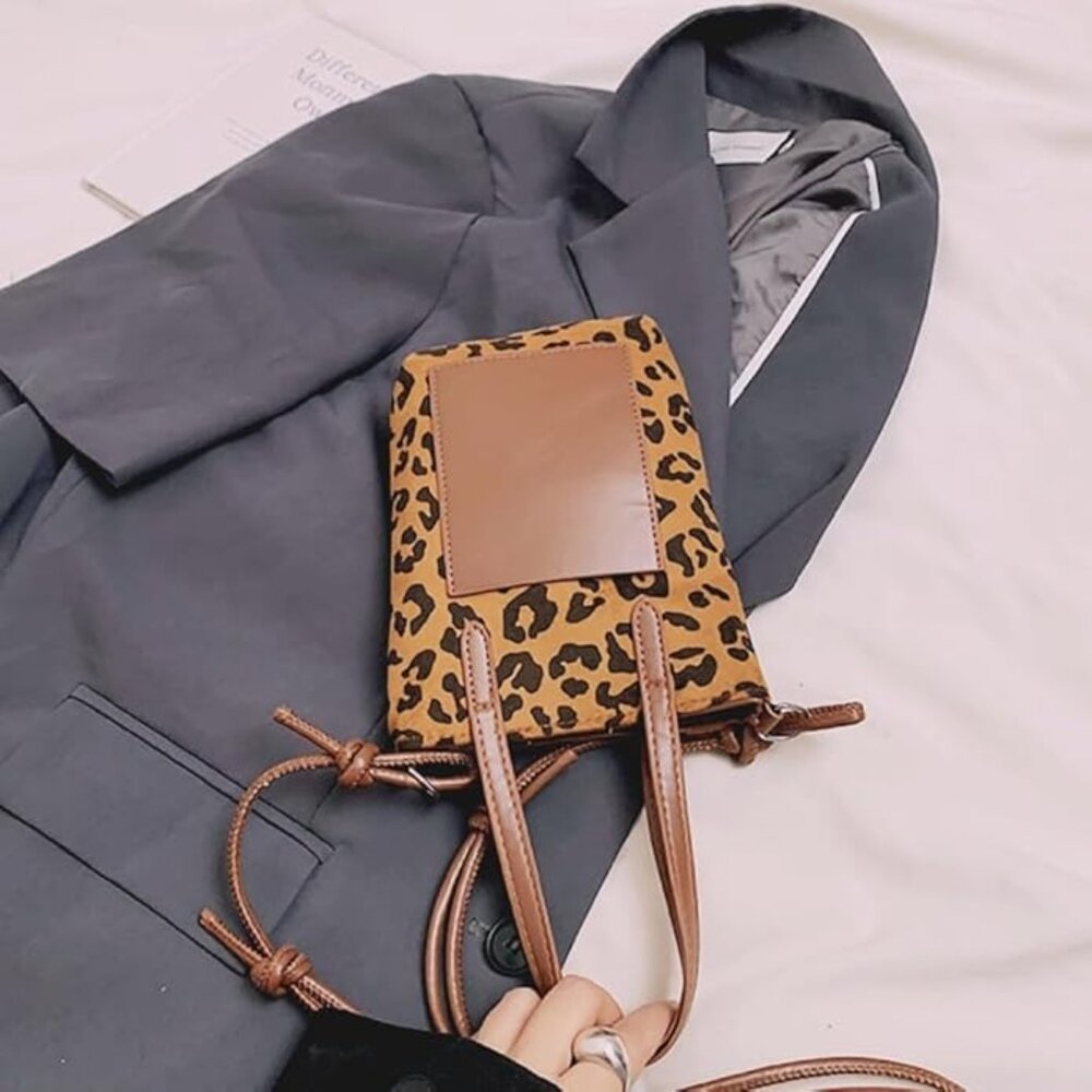 Retro leopard print hand-held crossbody bag - Picture 3 of 7